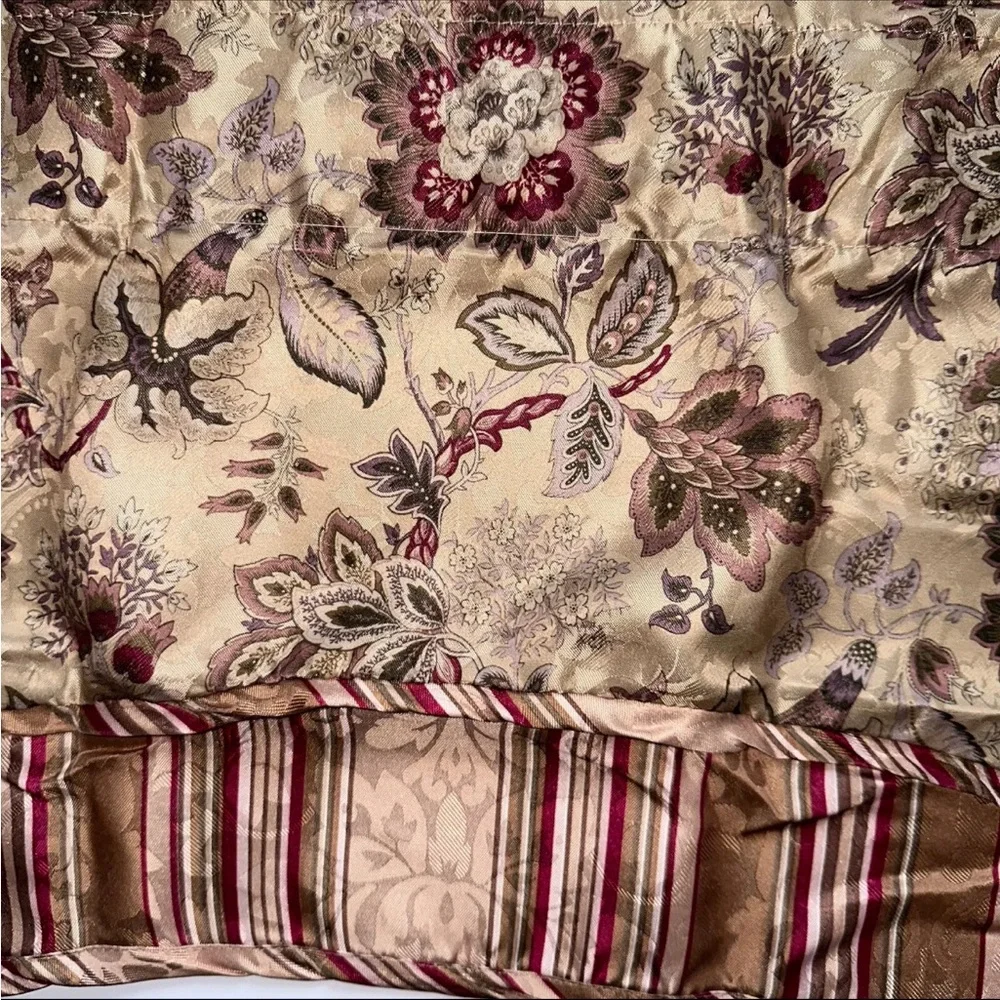 Waverly Traditions Navarra Antique Scalloped Valance Jacobean 52x16